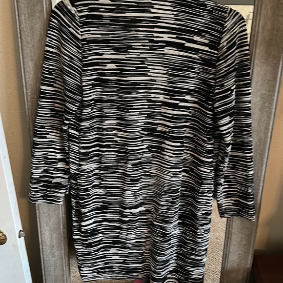 🖤 Chicos Cardigan. EUC. Chicos size 1/US size M. - Picture 6 of 6
